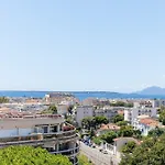 Apartman Sweety- Ideal Couple Moderne 2p, Vue Mer, Parking, Clim Antibes