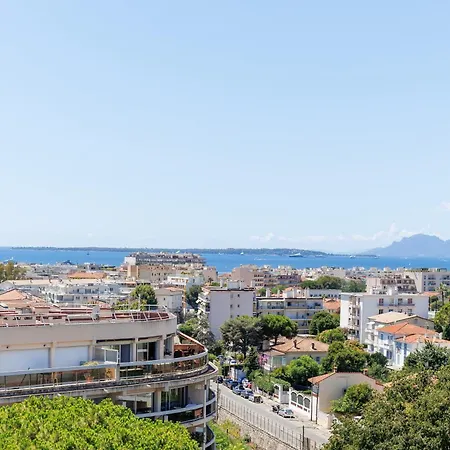 Appartamento Sweety- Ideal Couple Moderne 2p, Vue Mer, Parking, Clim Antibes