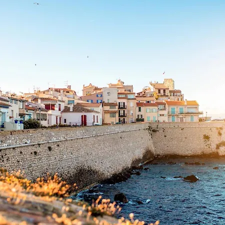 Appartamento Sweety- Ideal Couple Moderne 2p, Vue Mer, Parking, Clim Antibes