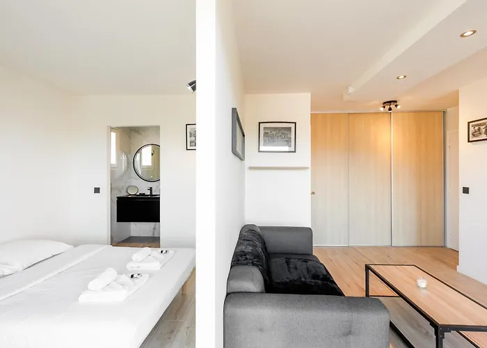 Sweety- Ideal Couple Moderne 2p, Vue Mer, Parking, Clim Antibes