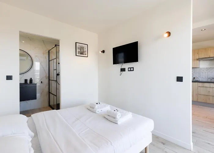 Sweety- Ideal Couple Moderne 2p, Vue Mer, Parking, Clim Antibes